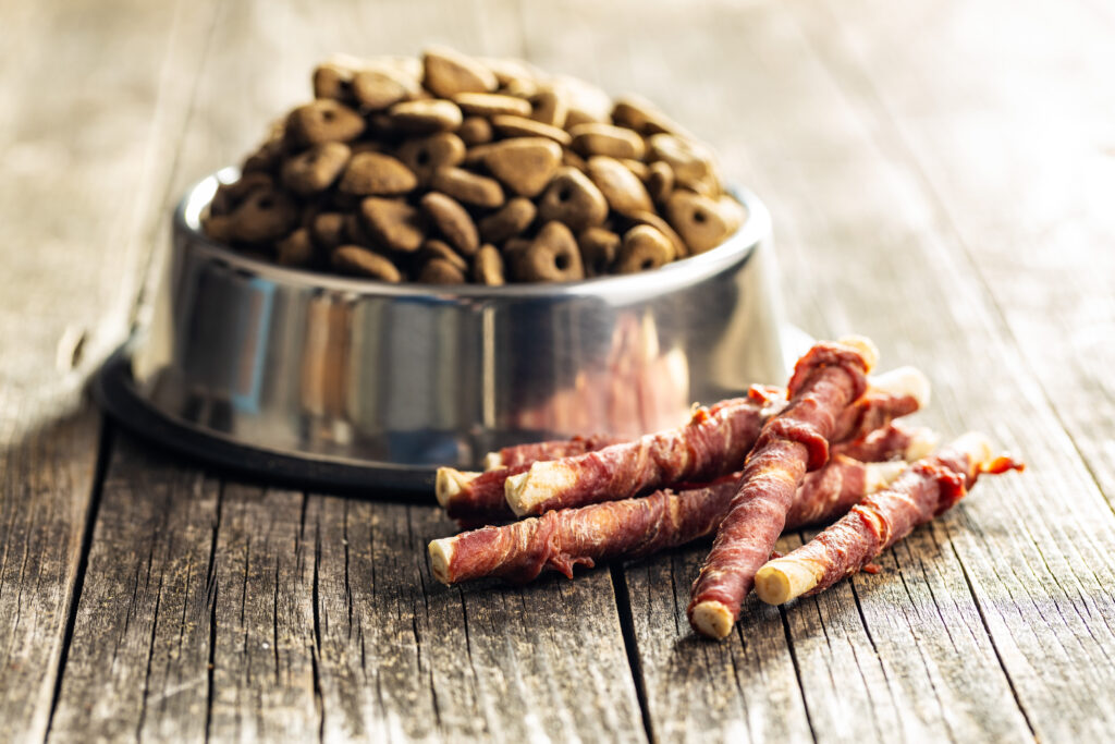 risks of BHT and ethoxyquin in dog food